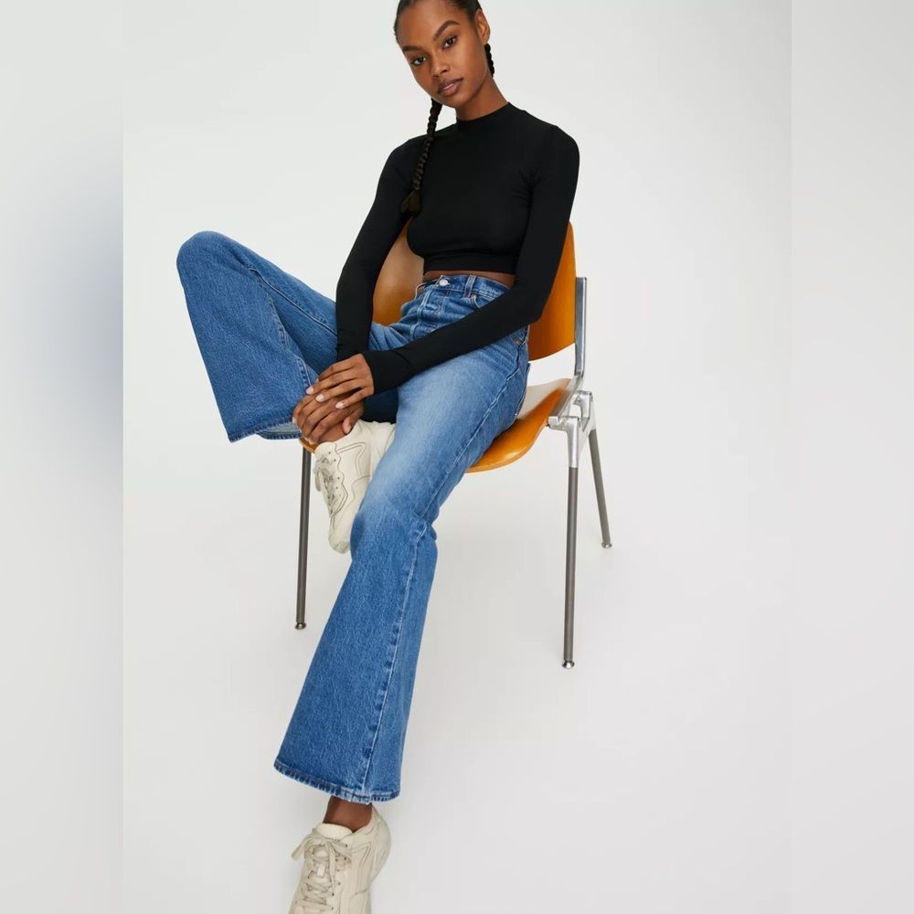 LEVI’S ribcage flare 29